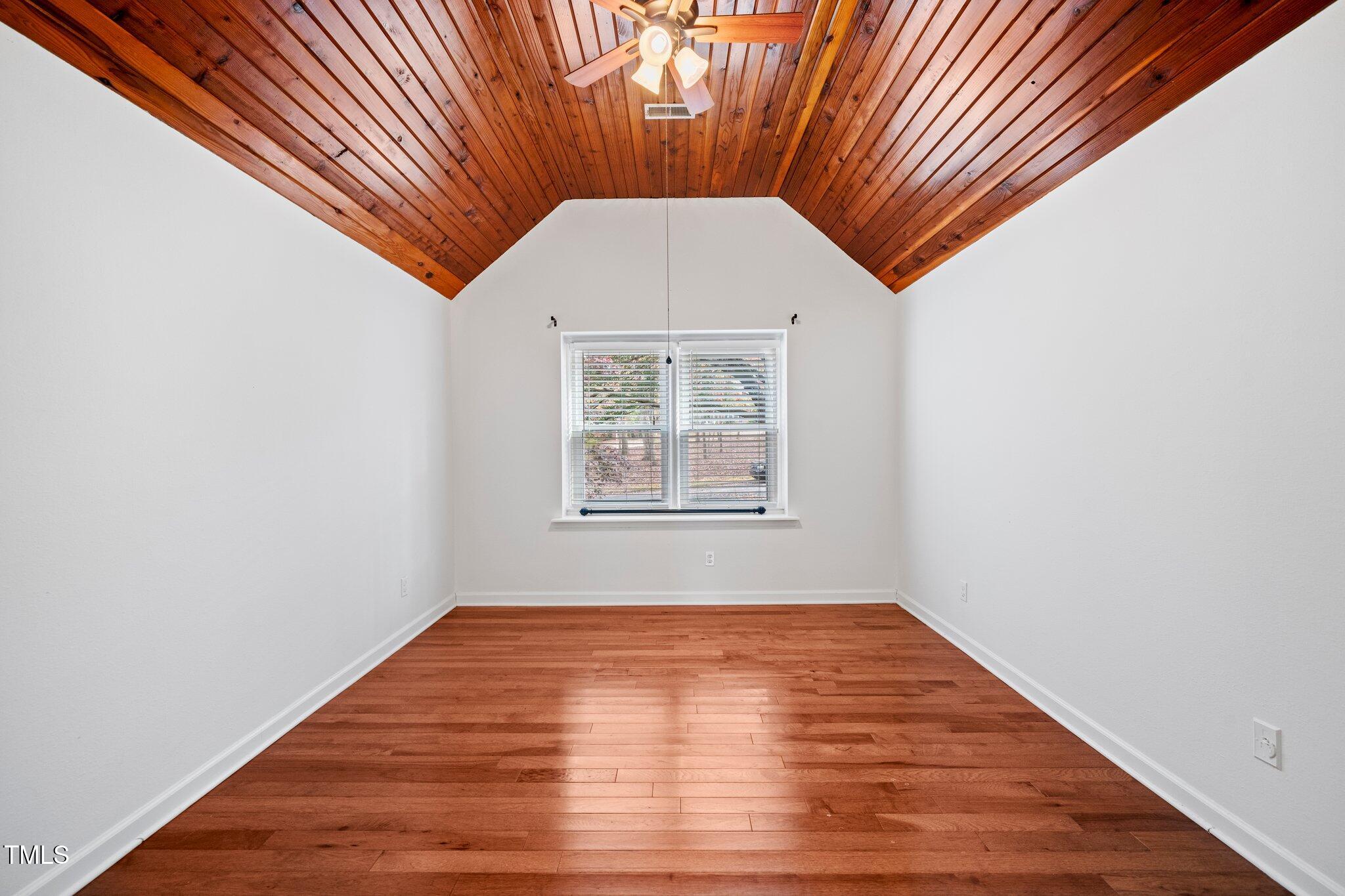 7827 Breckon Way Raleigh, NC 27615 - Photo 18 of 28 21-web-or-mls-7827 Breckon (120 of 180)