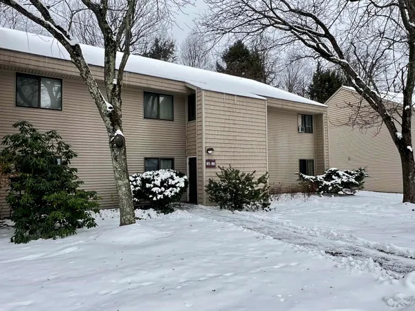$273,000 | 85 Bayberry Lane, Unit 85, South Burlington, VT 05403