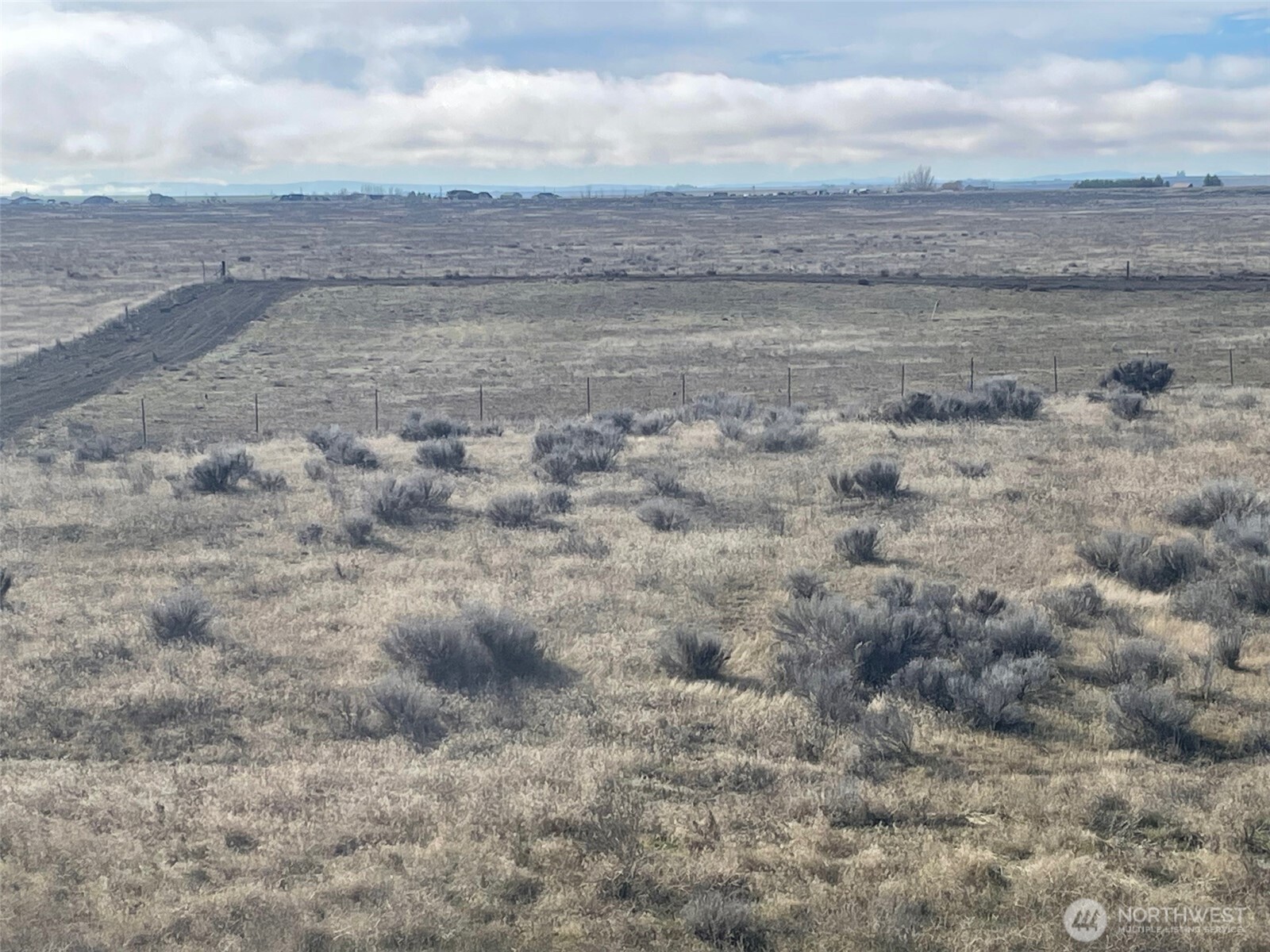 8686 Neppel Road Northeast Moses Lake, WA 98837 - Photo 4 of 8