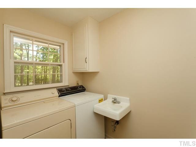 919 Torredge Road Durham, NC 27712 - Photo 10 of 25 Photo 10