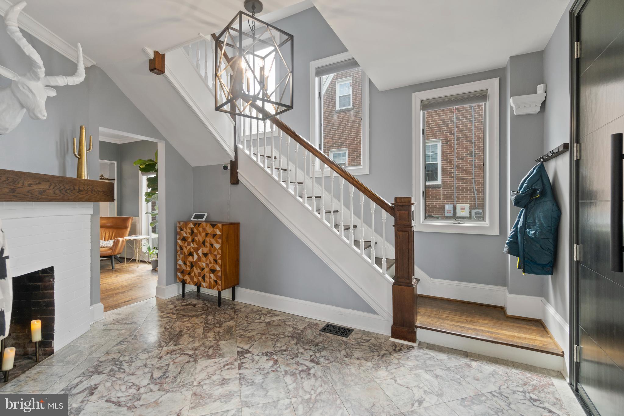 9409 Warren Street Silver Spring, MD 20910 - Photo 5 of 43 Foyer - 1st Floor