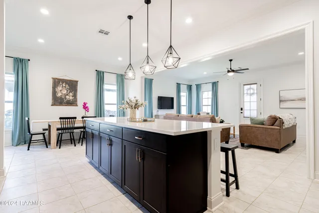 $2,500 | 119 Ridley Lane, Youngsville, LA 70592