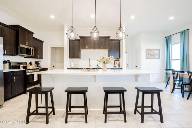 $2,500 | 119 Ridley Lane, Youngsville, LA 70592