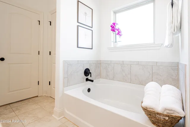 $2,500 | 119 Ridley Lane, Youngsville, LA 70592