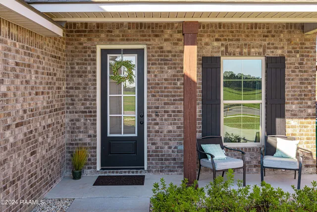 $2,500 | 119 Ridley Lane, Youngsville, LA 70592