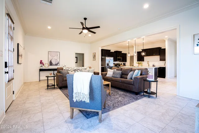 $2,500 | 119 Ridley Lane, Youngsville, LA 70592