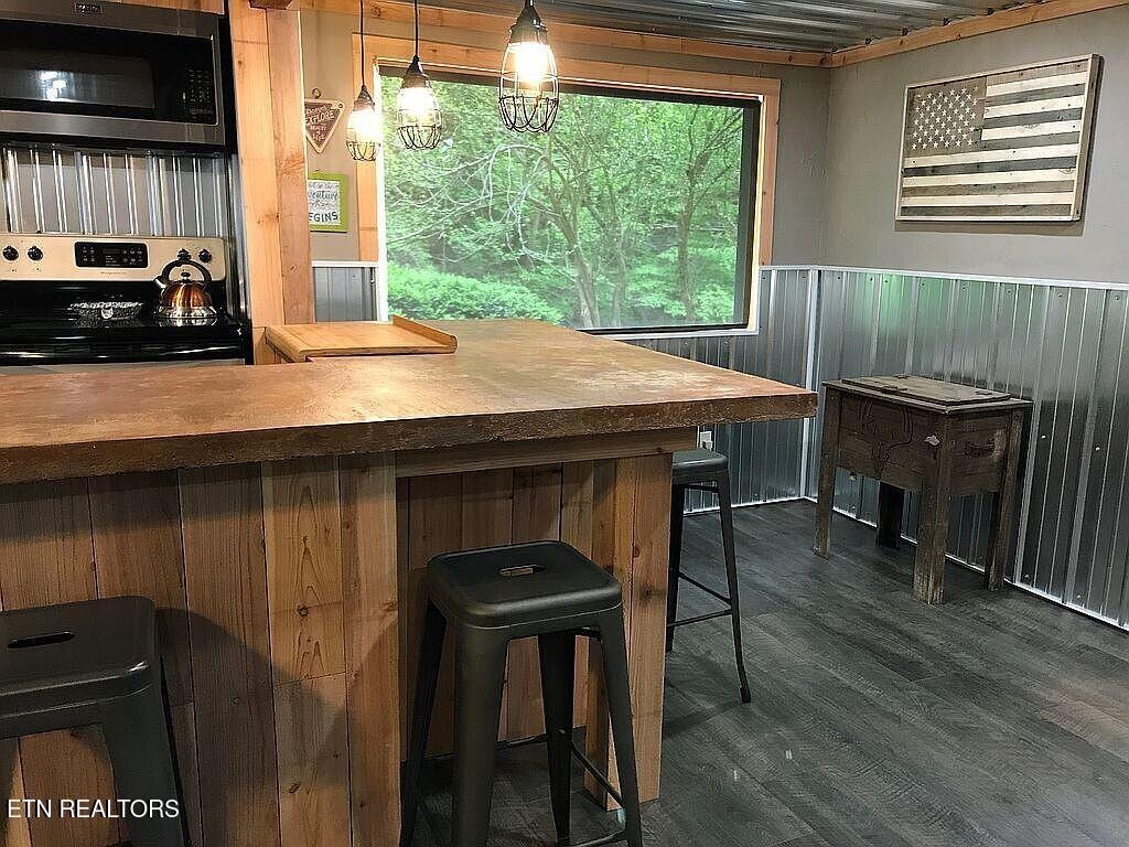 269 Huskey Grove Road Sevierville, TN 37876 - Photo 9 of 43