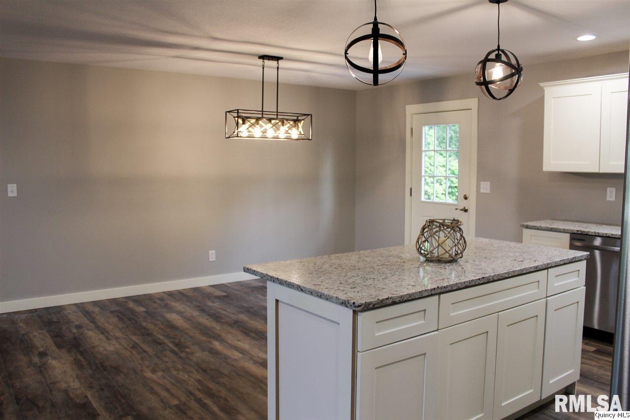 209-211 West School Street Camp Point, IL 62320 - Photo 5 of 23 Gallery Image 5