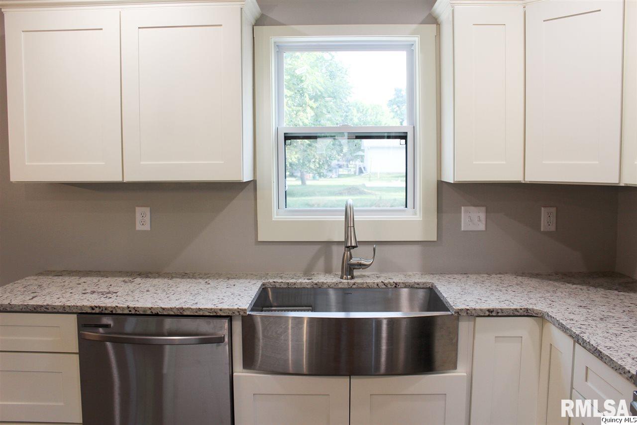 209-211 West School Street Camp Point, IL 62320 - Photo 7 of 23 Gallery Image 7