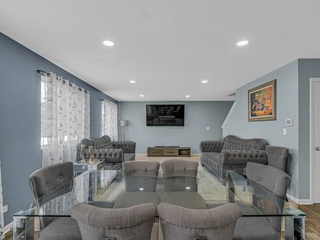 $420,000 | 901 Sable Ridge Drive, Joliet, IL 60431