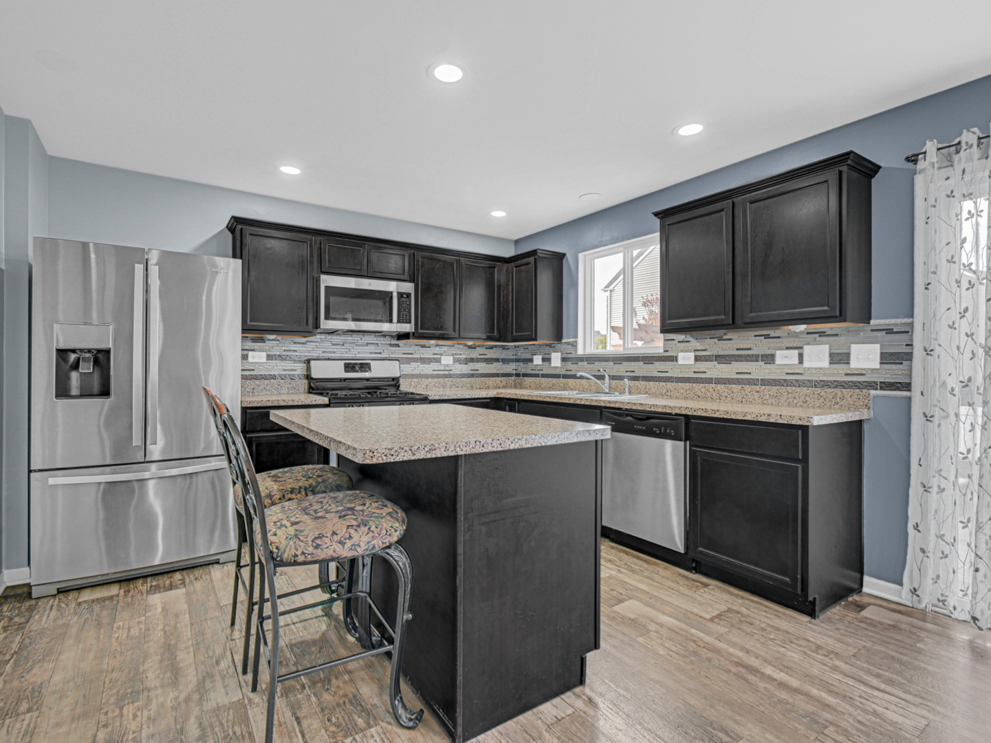 901 Sable Ridge Drive Joliet, IL 60431 - Photo 7 of 22