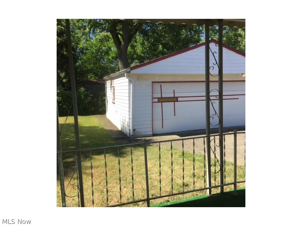 17114 South Miles Road Cleveland, OH 44128 - Photo 3 of 22 Gallery Image 3