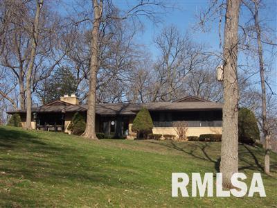 9360 Spring Valley Road Fulton, IL 61252 - Photo 1 of 10