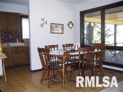 9360 Spring Valley Road Fulton, IL 61252 - Photo 3 of 10