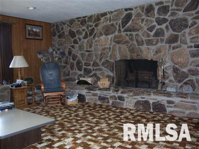 9360 Spring Valley Road Fulton, IL 61252 - Photo 4 of 10