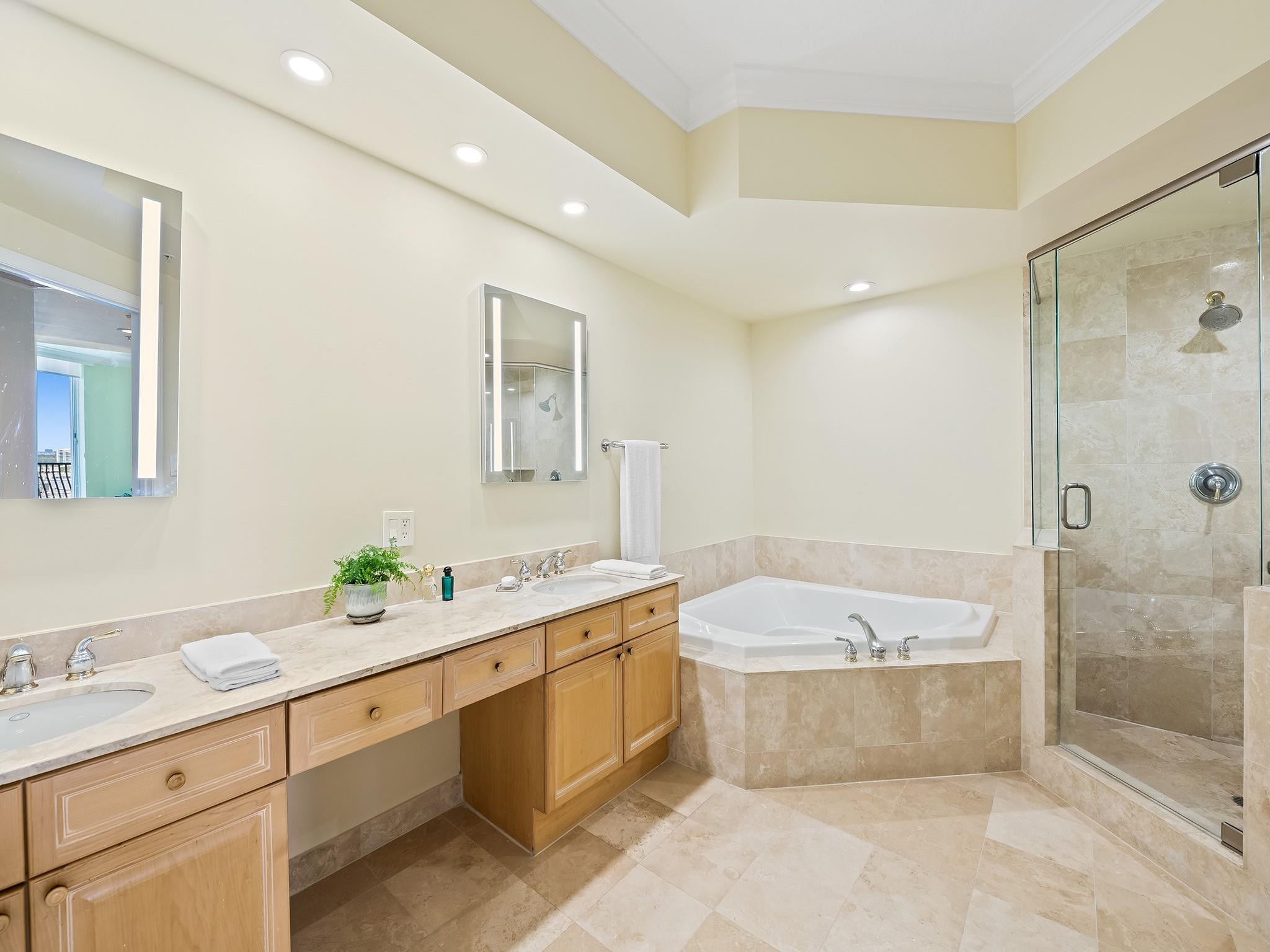 100 South Birch Road, Unit 1803 Fort Lauderdale, FL 33316 - Photo 16 of 42 Photo 16