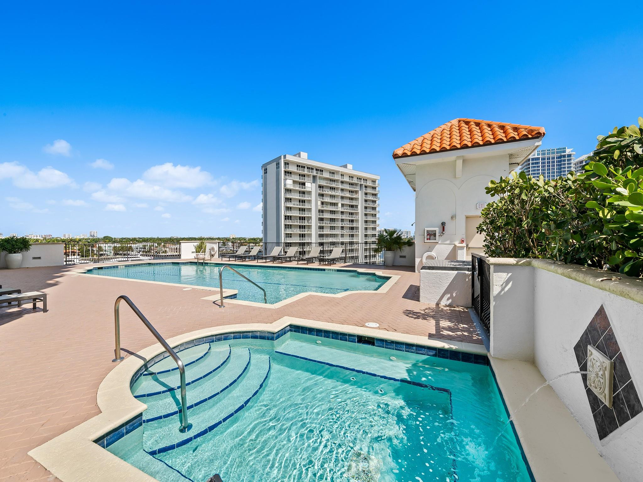 100 South Birch Road, Unit 1803 Fort Lauderdale, FL 33316 - Photo 25 of 42 Spa and Pool Deck