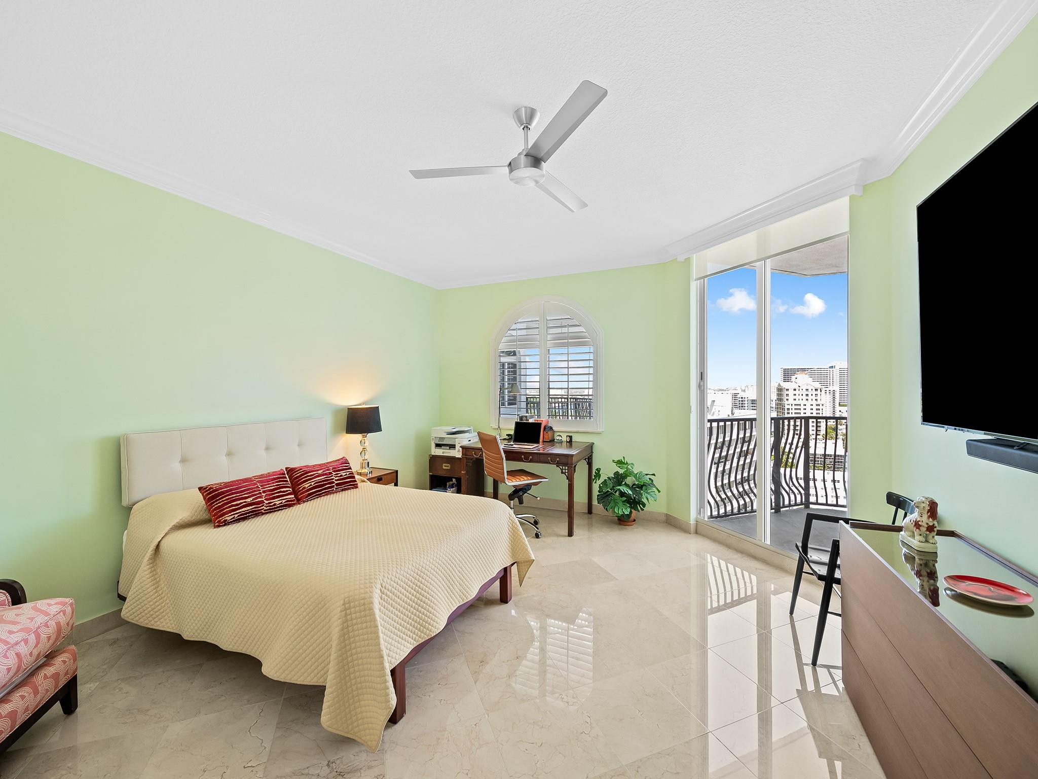 100 South Birch Road, Unit 1803 Fort Lauderdale, FL 33316 - Photo 9 of 42 Primary Suite