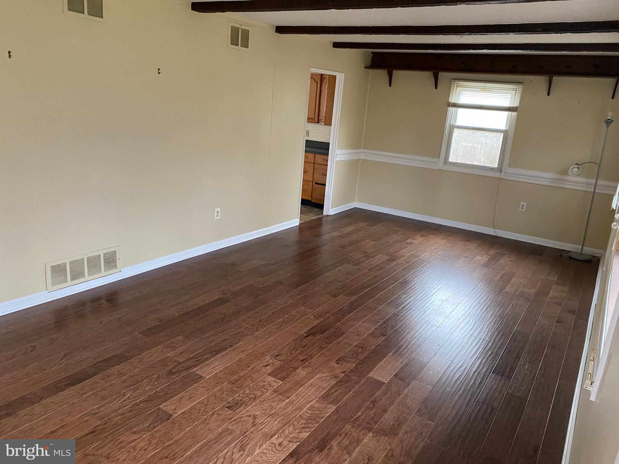 151 Gable Road Paoli, PA 19301 - Photo 5 of 10 Living room