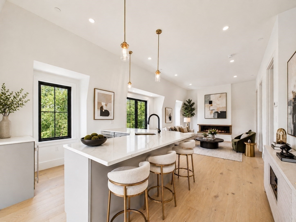 1674 Columbia Road, Unit 1 Boston, MA 02127 - Photo 8 of 20