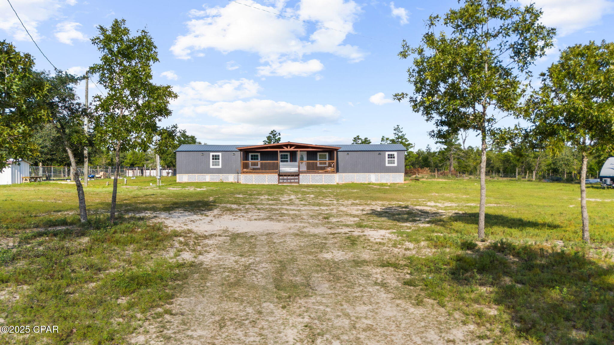 6807 Northwest Porter Grade Road Altha, FL 32421 - Photo 3 of 46