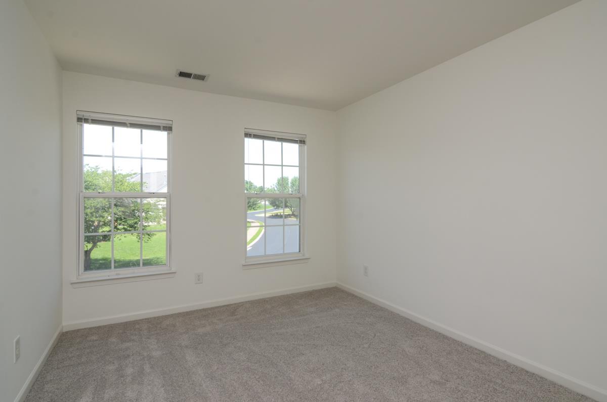 3401 Anderson Road, Unit 52 Antioch, TN 37013 - Photo 15 of 24 an empty room with windows