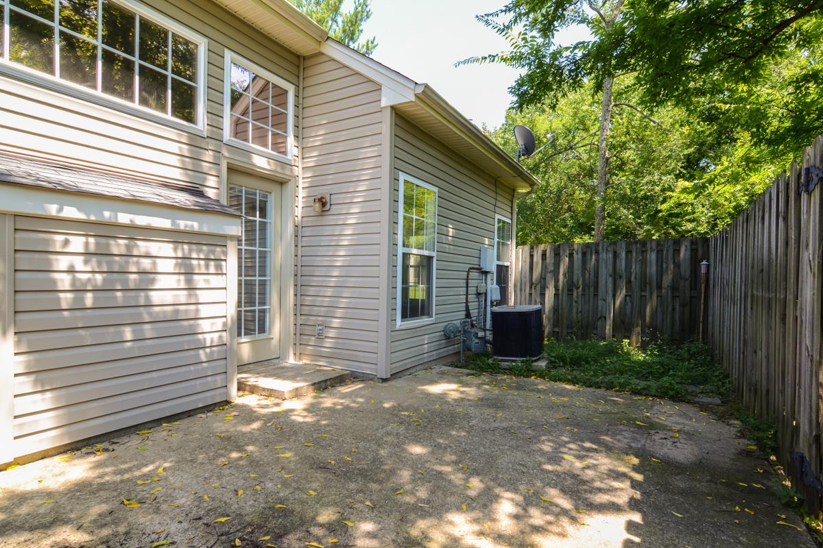 3401 Anderson Road, Unit 52 Antioch, TN 37013 - Photo 20 of 24 a view of a chair with a back yard