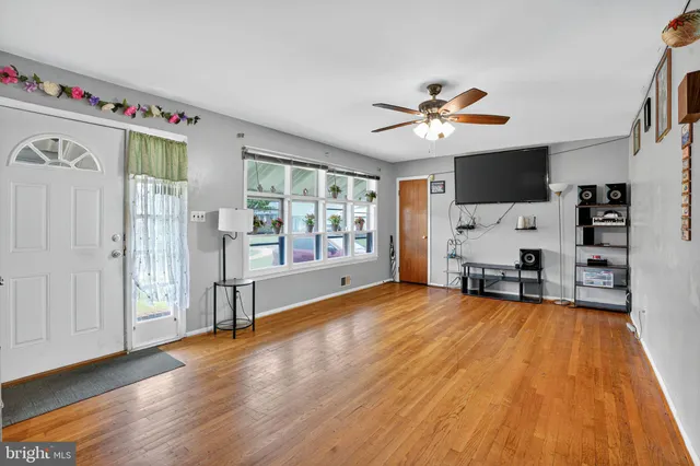 $419,990 | 7902 Oland Court, Hyattsville, MD 20784