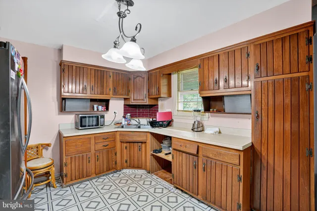 $419,990 | 7902 Oland Court, Hyattsville, MD 20784