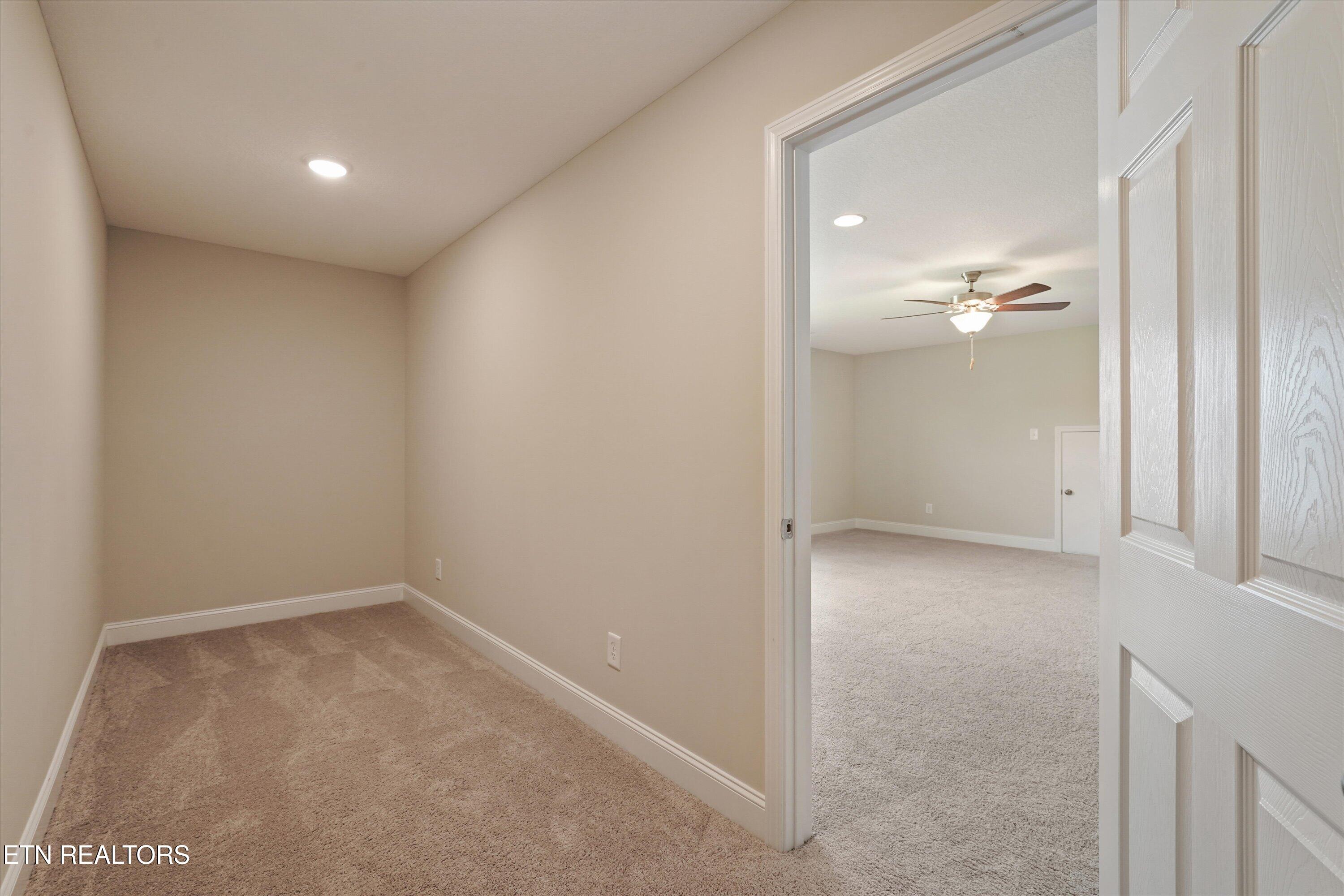 8217 Zenith Lane Powell, TN 37849 - Photo 33 of 44 33-8217 Zenith Ln 30