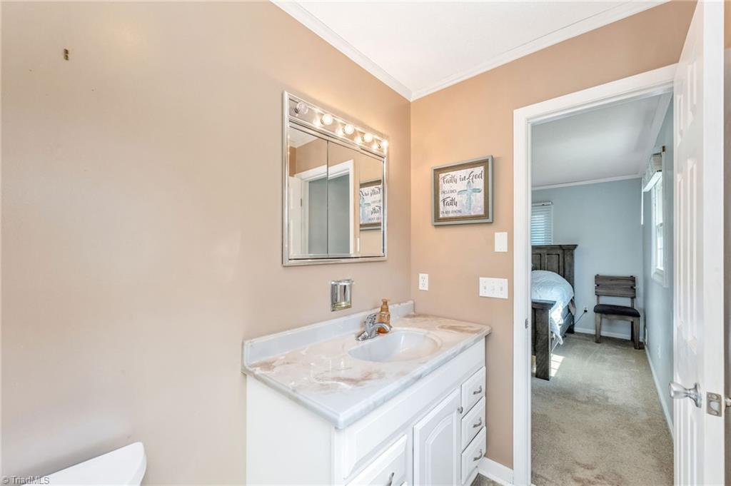 1789 Arbor Grove Church Road Purlear, NC 28665 - Photo 26 of 48 Gallery Image 26