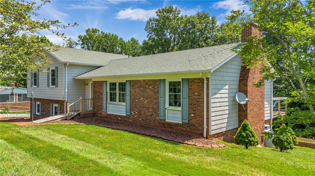1789 Arbor Grove Church Road Purlear, NC 28665 - Photo 3 of 48 Gallery Image 3