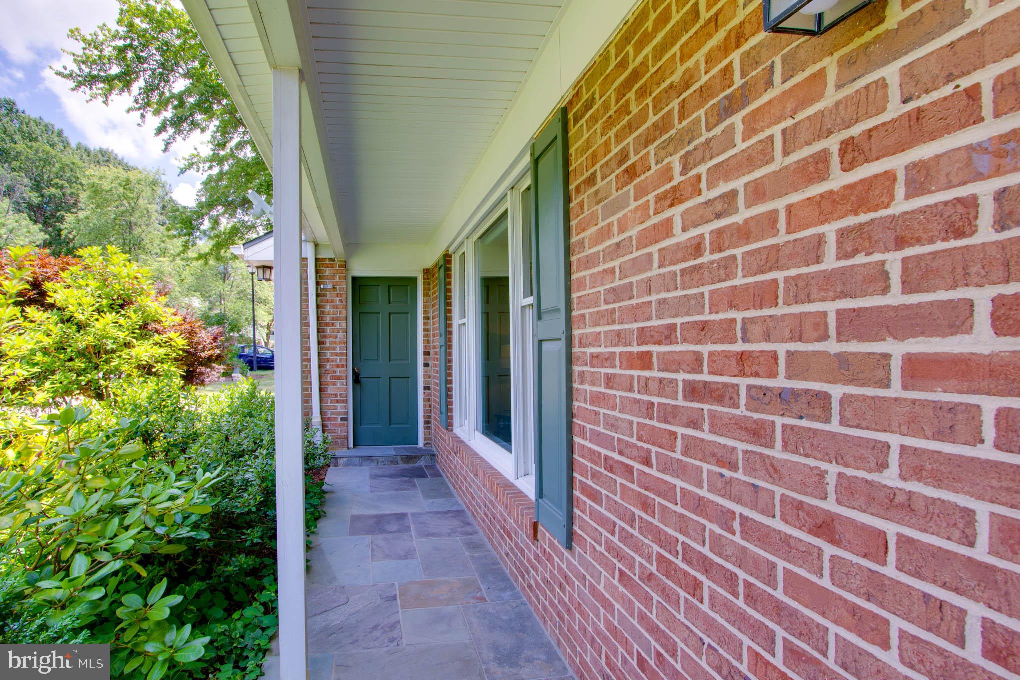 9048 Brook Ford Road Burke, VA 22015 - Photo 13 of 54 Gallery Image 13