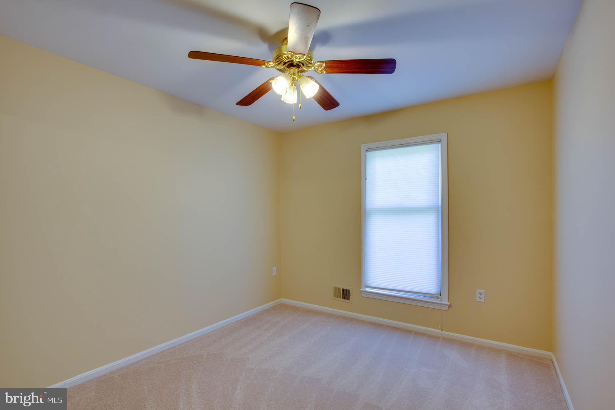 9048 Brook Ford Road Burke, VA 22015 - Photo 22 of 54 Gallery Image 22