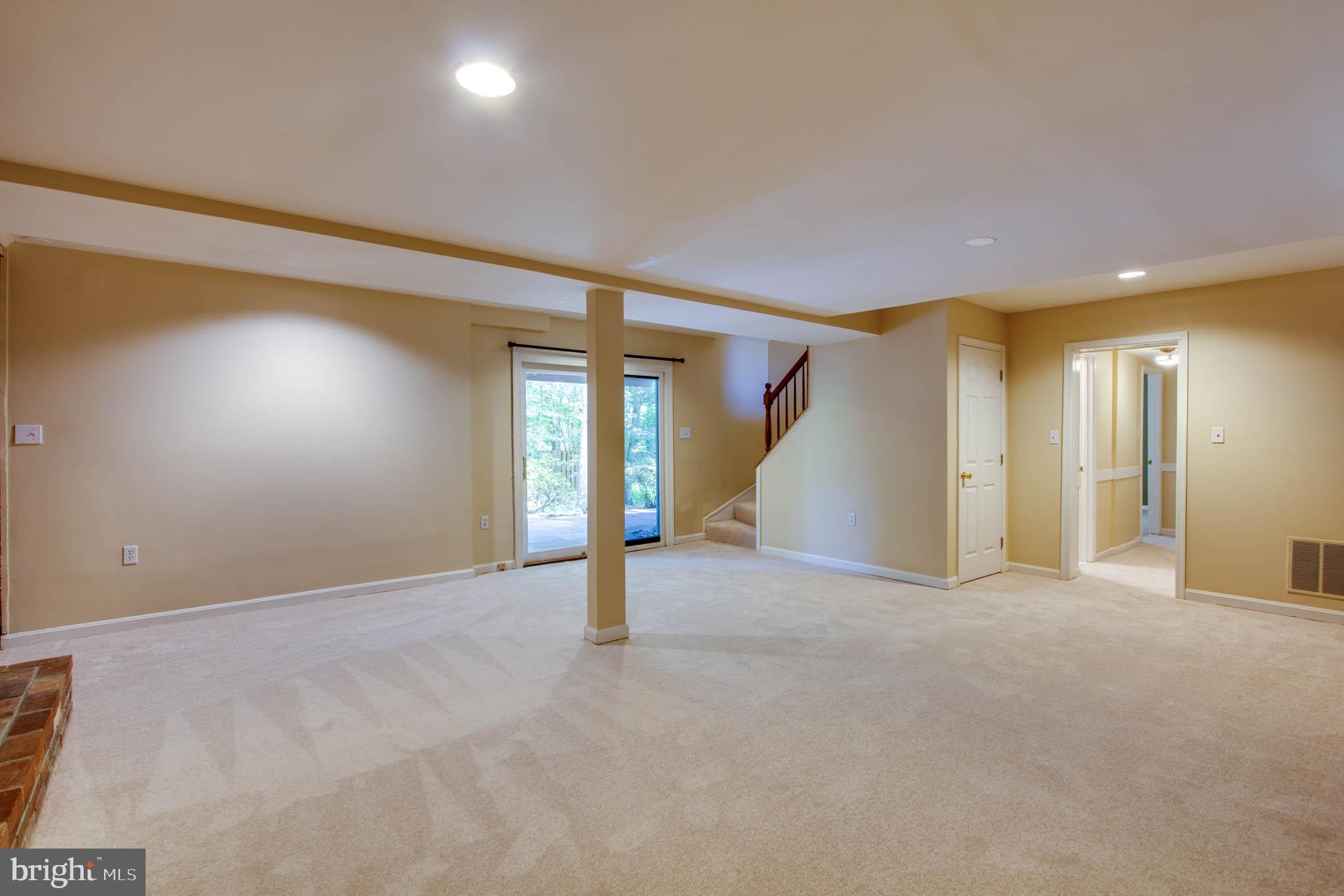 9048 Brook Ford Road Burke, VA 22015 - Photo 45 of 54 Gallery Image 45
