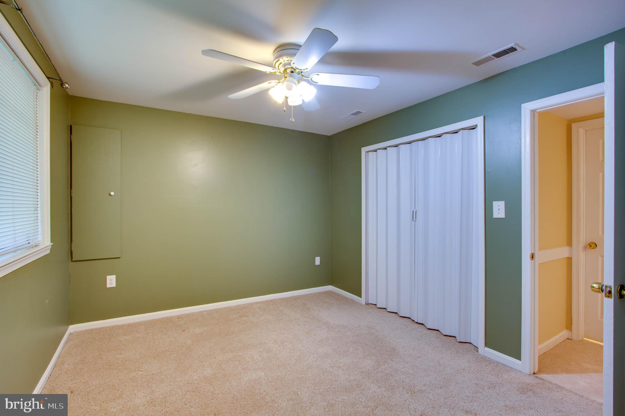 9048 Brook Ford Road Burke, VA 22015 - Photo 47 of 54 Gallery Image 47