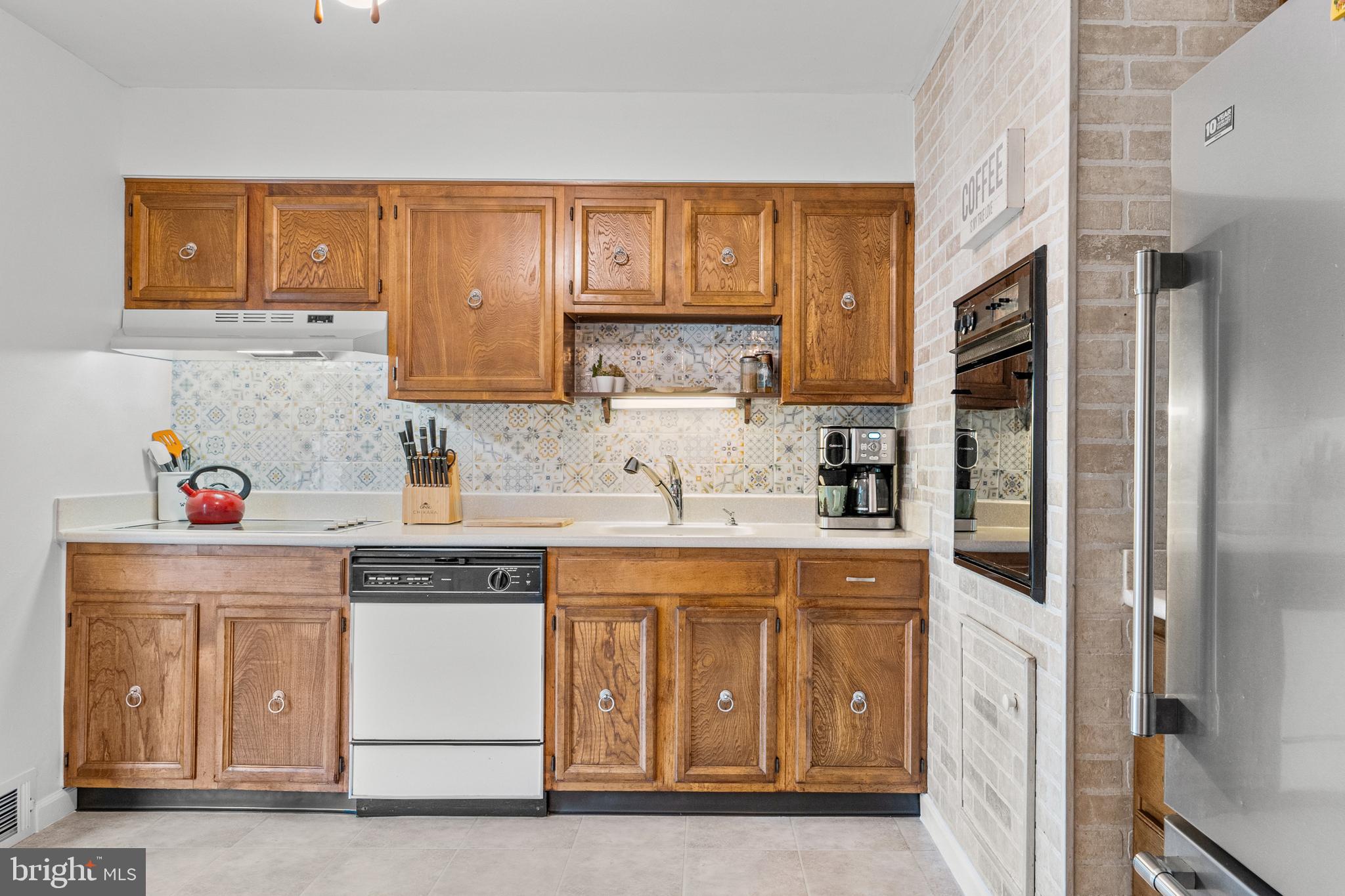 3760 Ridgewood Lane Brookhaven, PA 19015 - Photo 12 of 50 Gallery Image 12