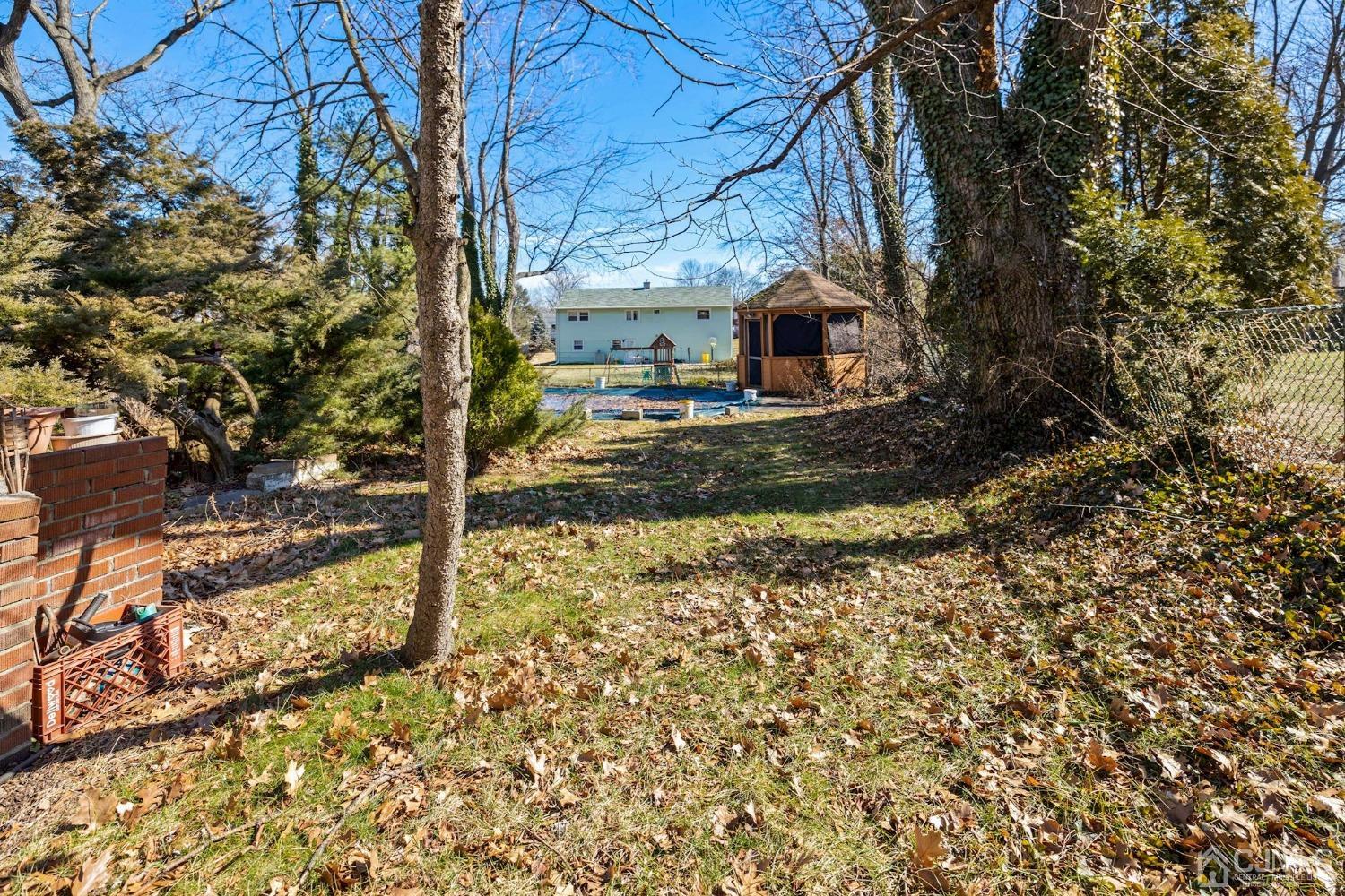 8 Sherry Road East Brunswick, NJ 08816 - Photo 25 of 30 Gallery Image 25