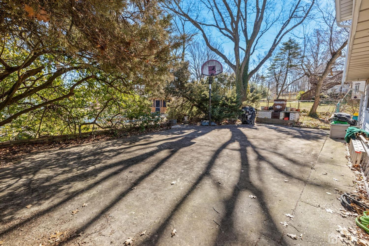 8 Sherry Road East Brunswick, NJ 08816 - Photo 28 of 30 Gallery Image 28