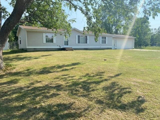 10559 West Rosted Road Lake City, MI 49651 - Photo 6 of 34 1948054-8be3e175-55e8-4387-b93f-de3abe4106f0.JPG