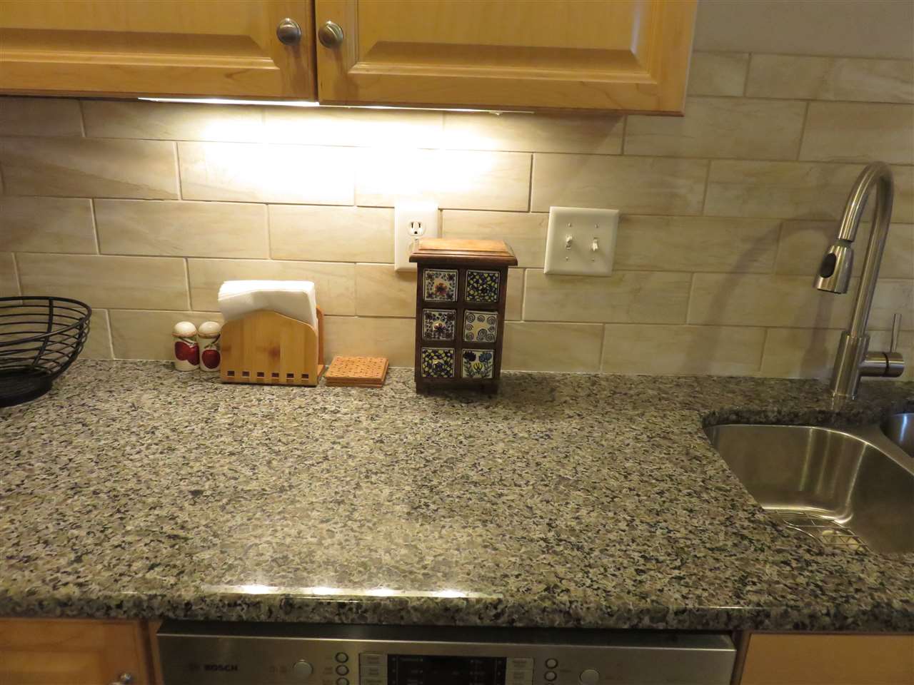 10 Old Stage Road, Unit 7 Litchfield, NH 03052 - Photo 5 of 30