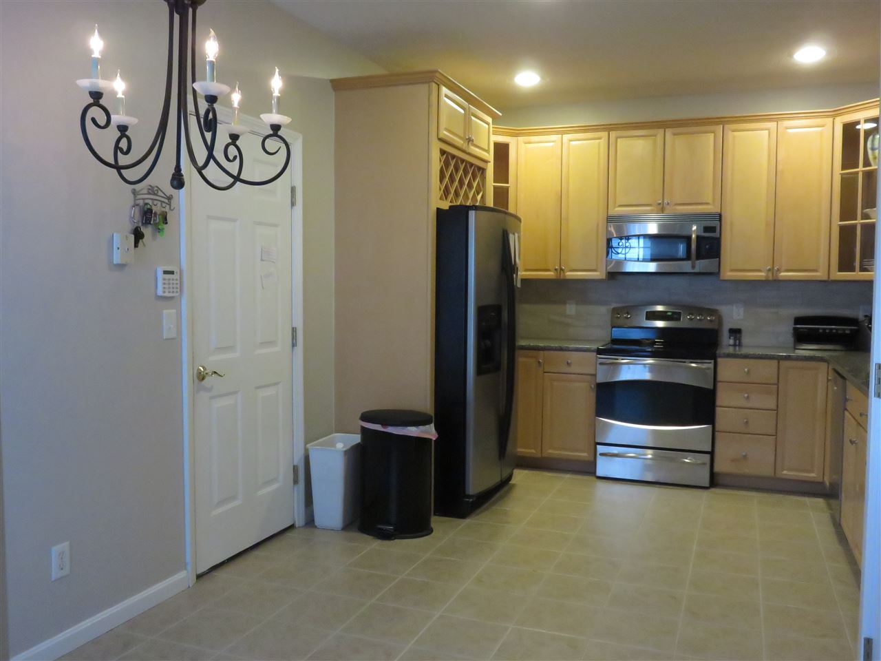 10 Old Stage Road, Unit 7 Litchfield, NH 03052 - Photo 7 of 30