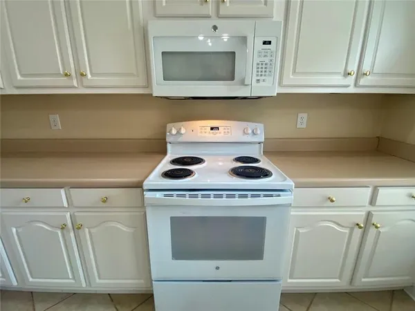 $212,500 | 1698 Pin Oak Drive, Unit 129, Dalton, GA 30721