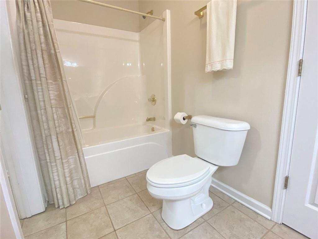 1698 Pin Oak Drive, Unit 129 Dalton, GA 30721 - Photo 23 of 37