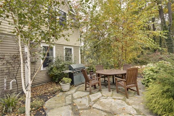320 Country Way Scituate, MA 02066 - Photo 14 of 17