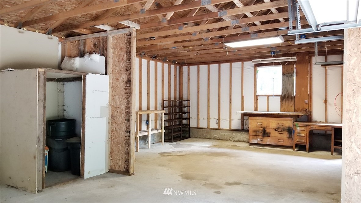 13716 Marcon Lane Southwest Rochester, WA 98579 - Photo 15 of 25
