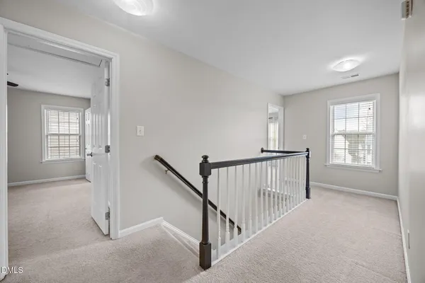 a view of an entryway with a livingroom