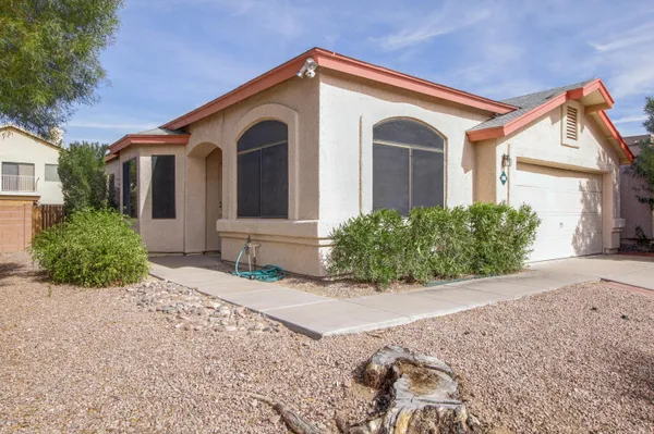 $1,700 | 9985 East Paseo San Ardo, Tucson, AZ 85747