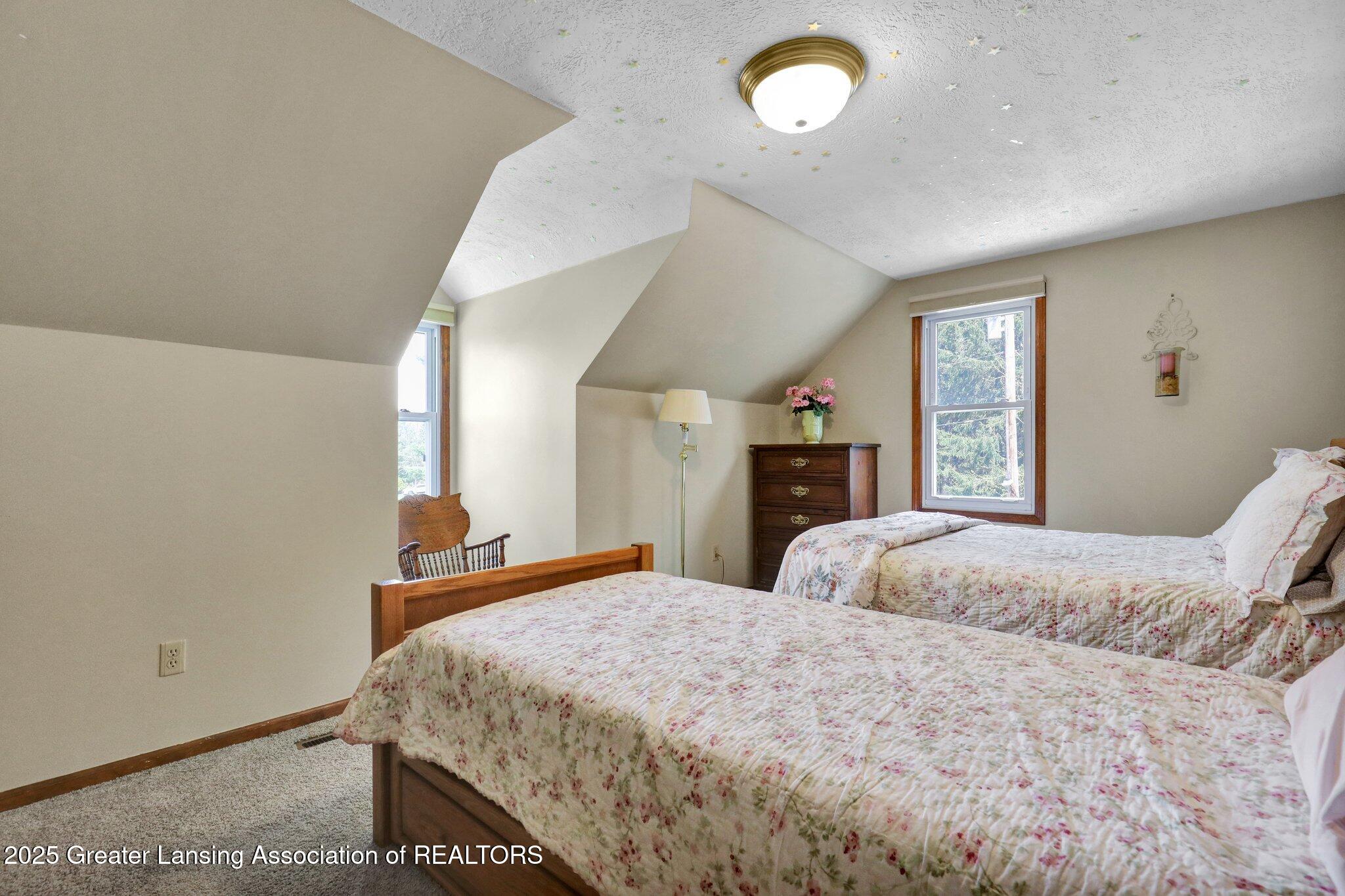 1430 Boichot Road Lansing, MI 48906 - Photo 27 of 67 31-web-or-mls-Open Ended Media-30