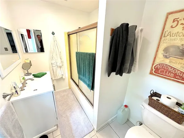 $259,900 | 4146 Northwest 30th Terrace, Gainesville, FL 32605